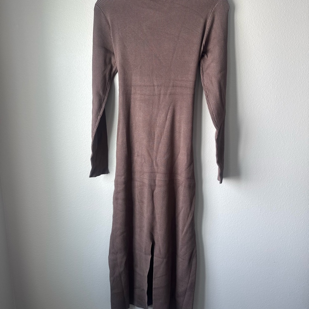Evereve Chocolate Long Sleeve Dress - Picture 5 of 6
